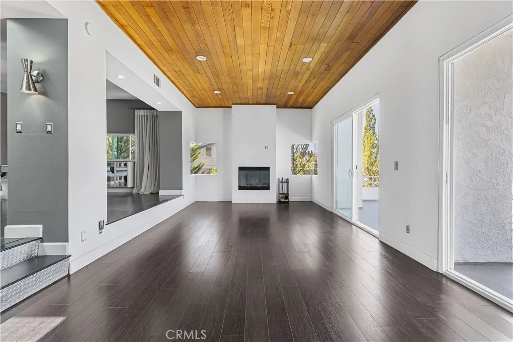 22335 Loch Lomond Drive, Canyon Lake, California 92587 home-pic-13